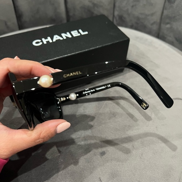 Chanel Pearl Sunglasses 5132-H Black - Picture 8 of 17